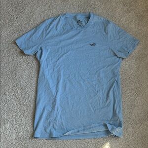 Hollister Men's Sky Blue Short Sleeve Tee